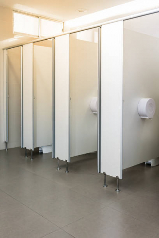 Acessórios para Divisórias de Banheiros SETOR NORTE FERROVIÁRIO - Acessórios para Divisórias Sanitárias