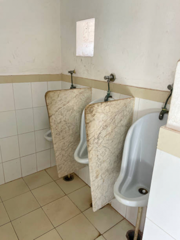 Divisórias de Banheiro Santa Maria - Divisórias Sanitárias em Granito