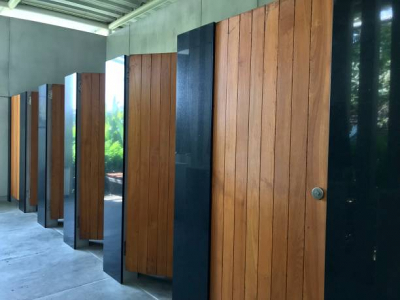 Encomenda de Porta de Alumínio Branco para Banheiro Naviraí - Porta para Banheiro de Madeira