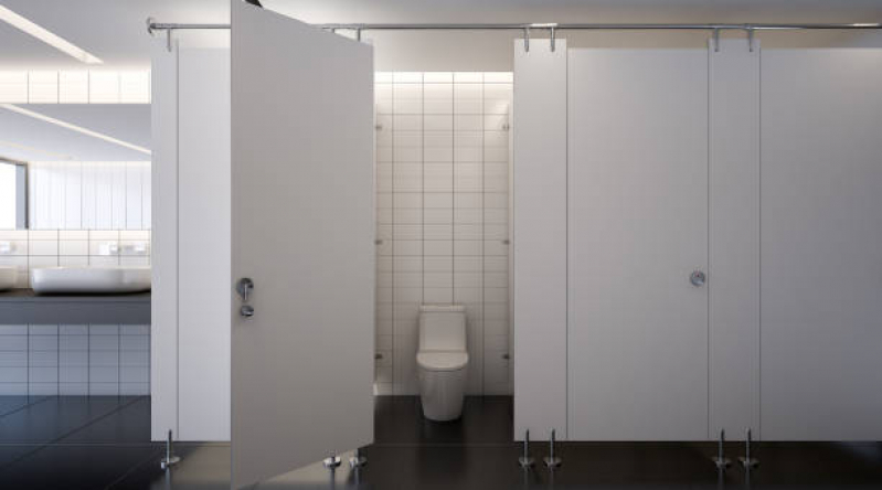Preço de Porta para Divisória de Banheiro CONJ. ITATIAIA - Porta para Banheiro Branca