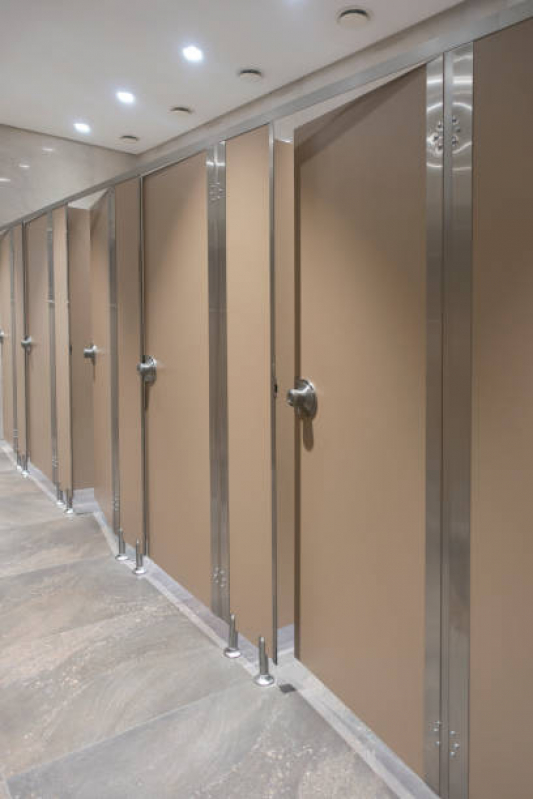 Serviço de Instalação de Divisória de Granito para Banheiro Posse - Instalação de Divisória de Banheiro Público