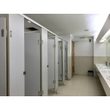 divisória de banheiro coletivo masculino Vila Boa