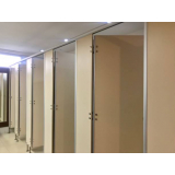 instalação de divisória de banheiro coletivo Setor Nova Suíça
