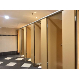 porta de madeira para banheiro Estrutural