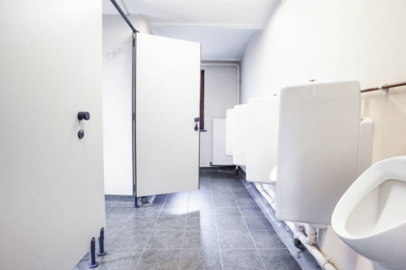 Valor de Divisória para Banheiro em Pvc Cuiabá - Divisória para Banheiro de Colégio