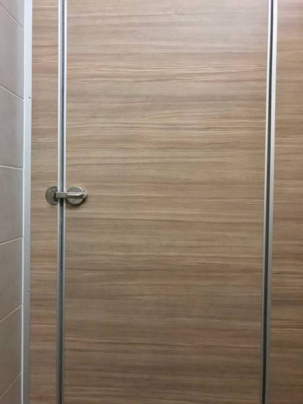 Valor de Porta para Banheiro Coletivo São José do Rio Claro - Porta de Granito para Banheiro Coletivo